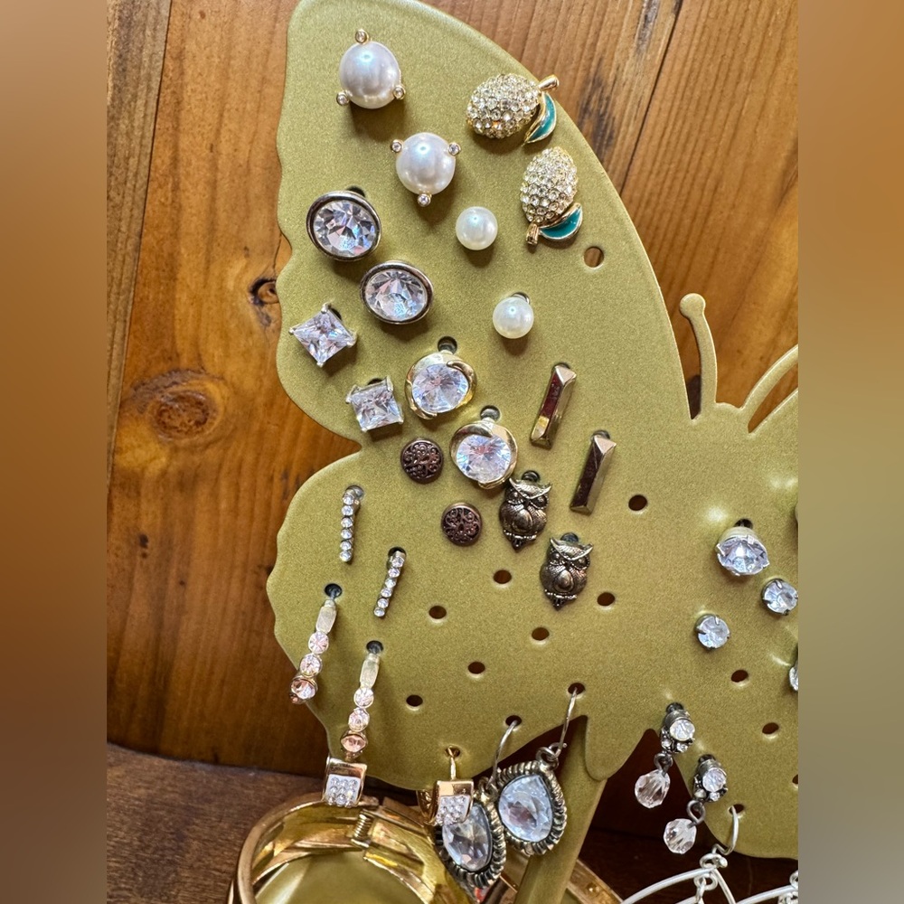 Gold Butterfly Earring and Bracelet Bundle - Picture 3 of 10